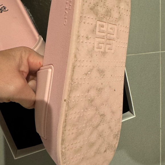 Authentic Givenchy sandals - Picture 12 of 16